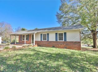 136 N Arlington Ave, Jonesville, NC 28642