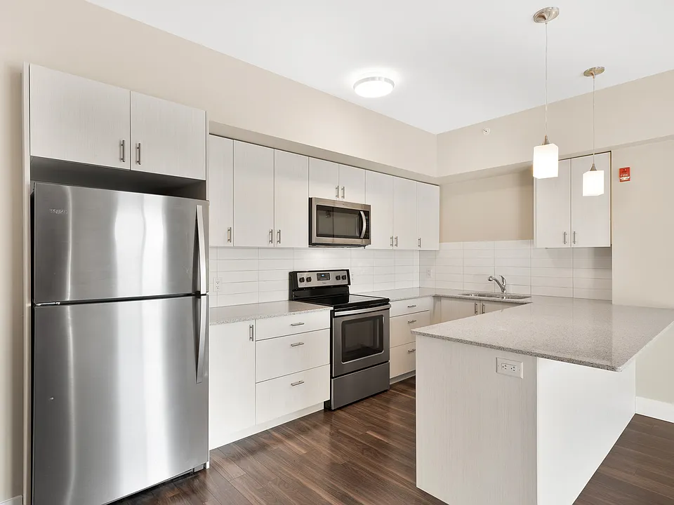 1355 Commissioners Rd W