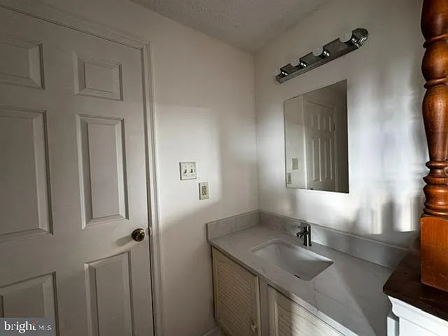 13238 Custom House Ct — Photo 36