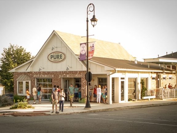 Many restaurants and shops