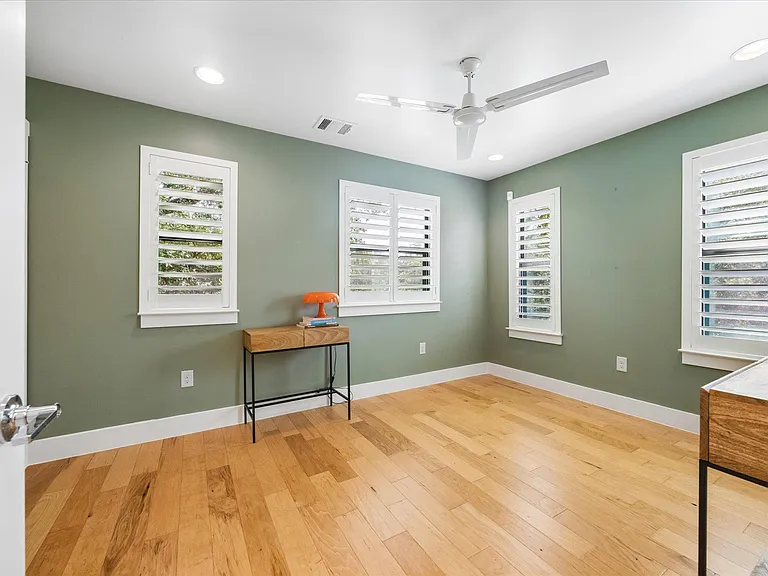 4506 Russell Dr #B — Photo 22