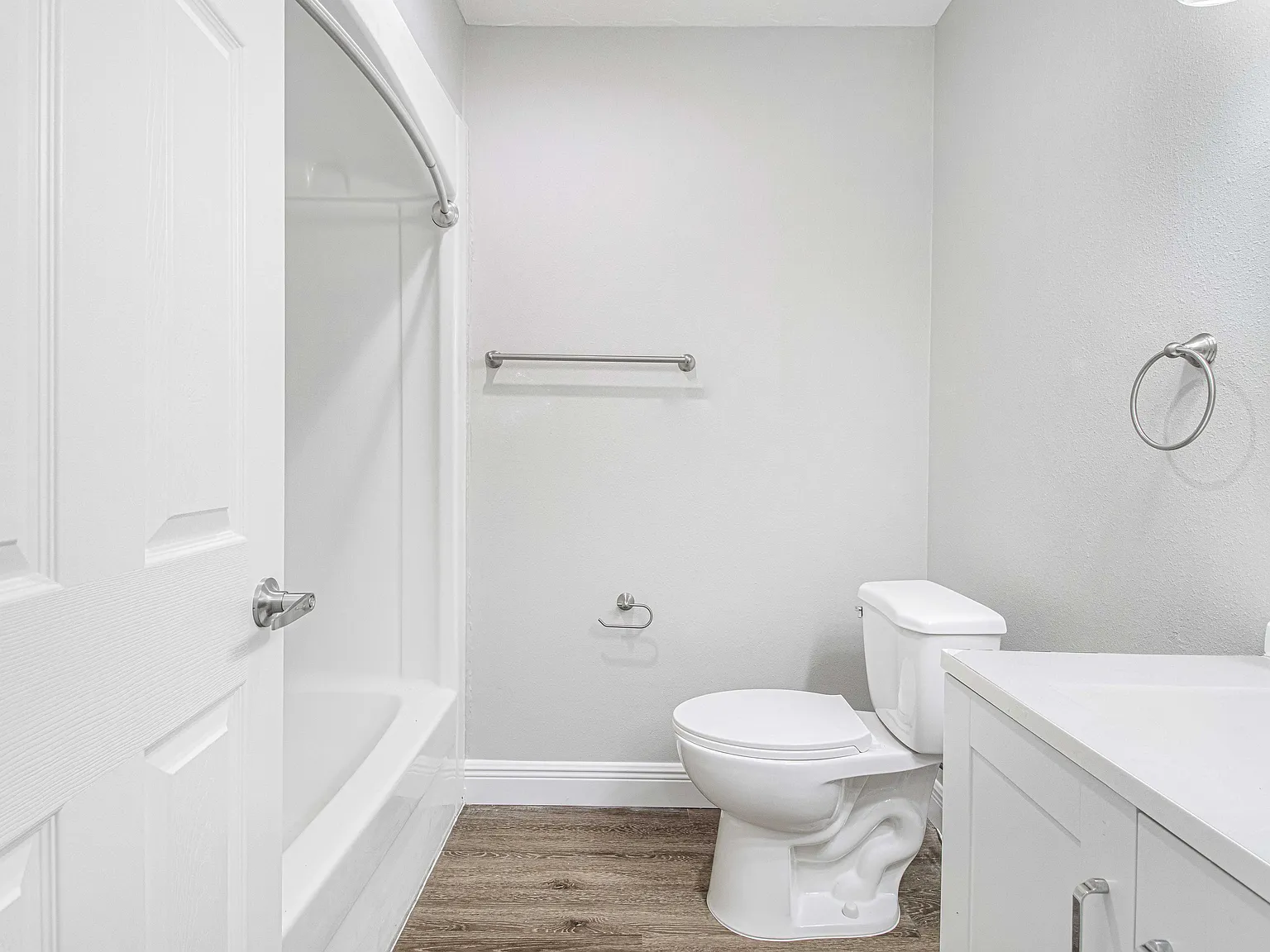 2 bed, 967 sqft, $1,400 — Photo 1