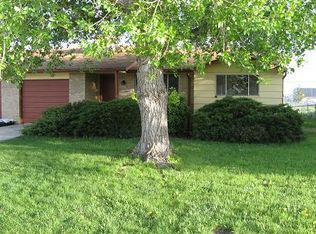 9810 W Jewell Pl, Lakewood, CO 80227