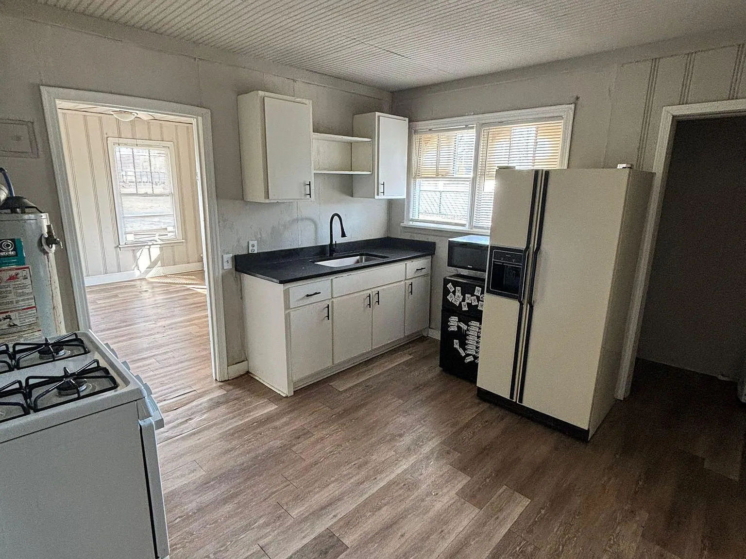 1 bed, 572 sqft, $495 — Photo 3