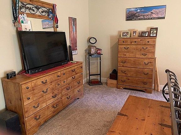 3rd image of 30889 Creek Valley Dr