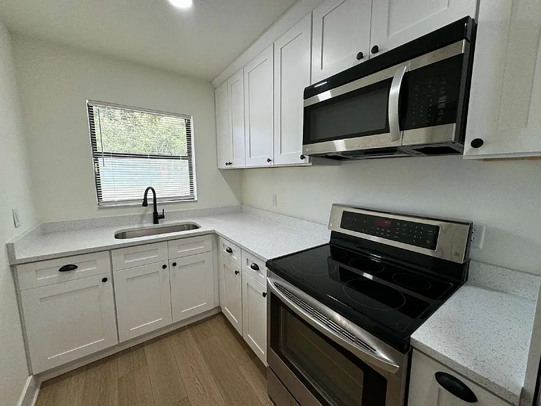 6212 S Martindale Ave #A — Photo 8