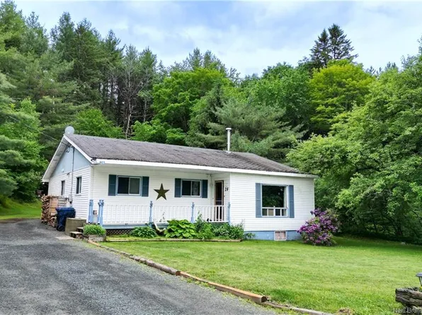 28 Main St, Doaktown, NB E9C 1A2