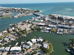 520 129th Ave E, Madeira Beach, FL 33708