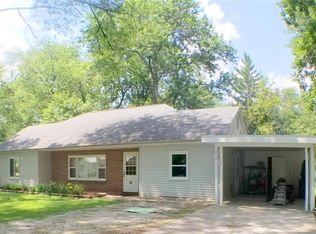 410 E Cleveland St, Monroe City, MO 63456