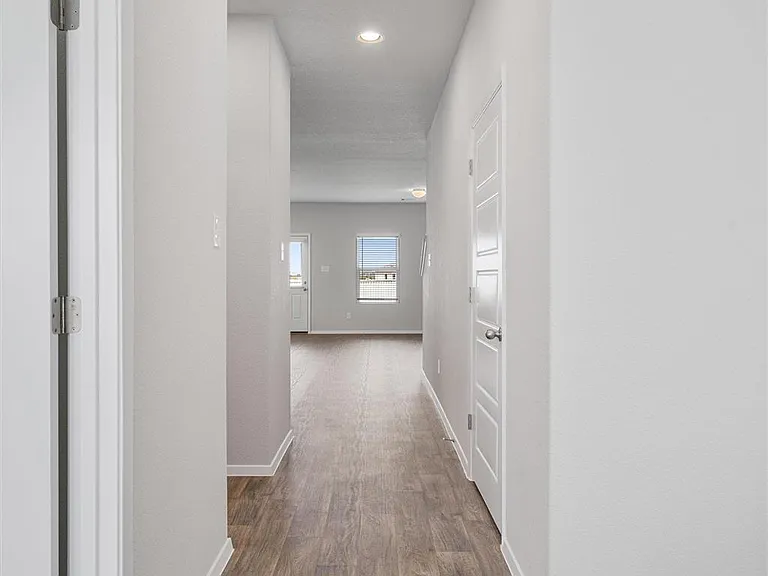621 Running Creek Dr — Photo 6