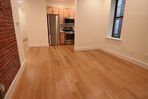 Rented by PMG Real Estate  | media 14