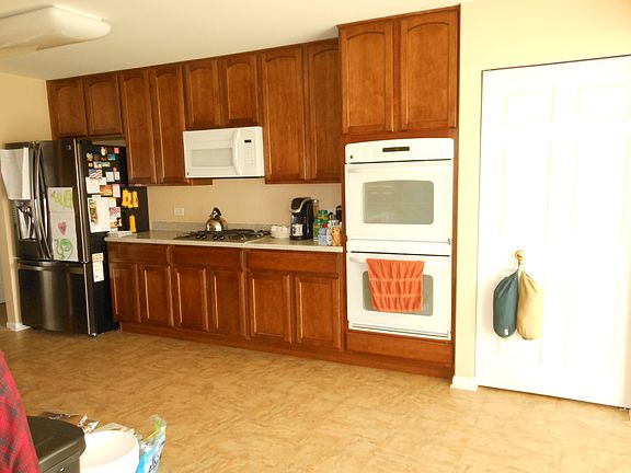 5th image of 3157 Manchester Dr