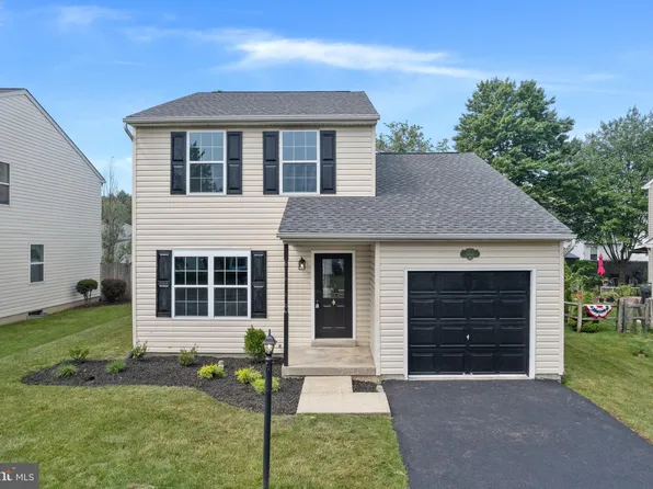 1018 Deerfield Cir, Perkasie, PA 18944
