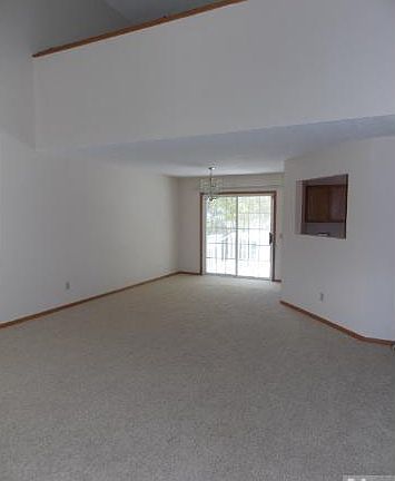3rd image of 1801 Lacota Ln