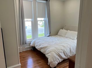 31 W Harrison St APT 1, Saratoga Springs, NY 12866