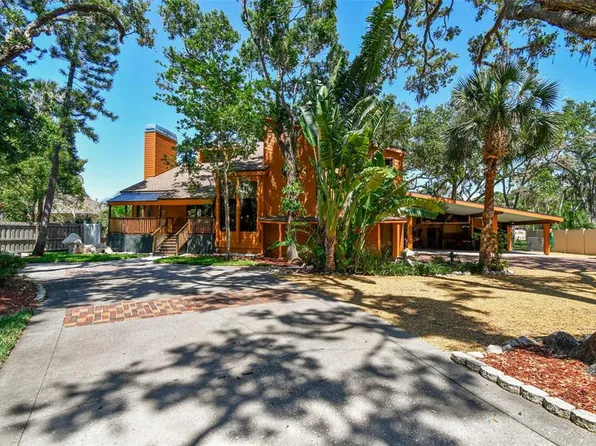 11209 Spring St, Largo, FL 33774