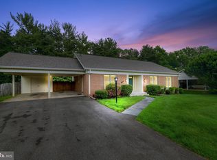 14901 Waterway Dr, Rockville, MD 20853