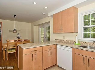 6006 Loganwood Dr, Rockville, MD 20852