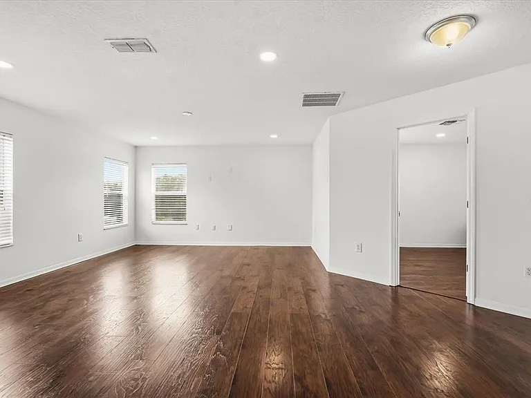 3332 Whistling Trl — Photo 26