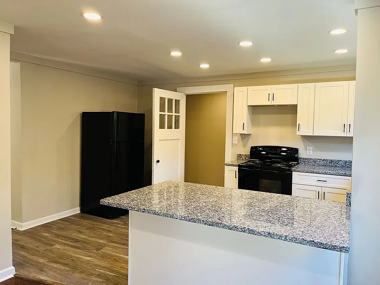 152 Fairview Dr — Photo 9