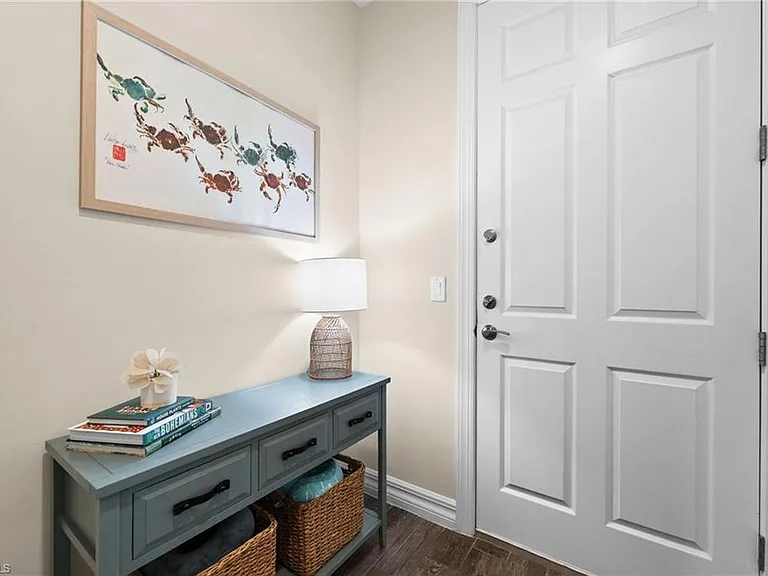 14750 Laguna Dr — Photo 28