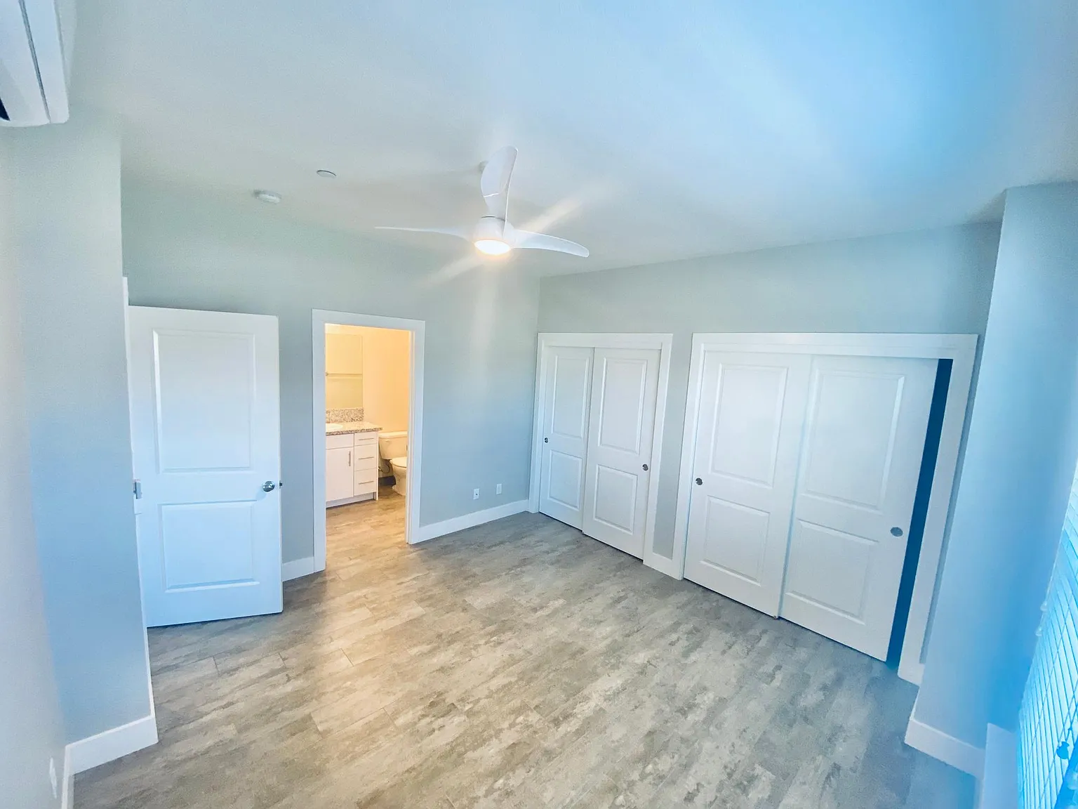 2 bed, 1060 sqft, $1,650 — Photo 4