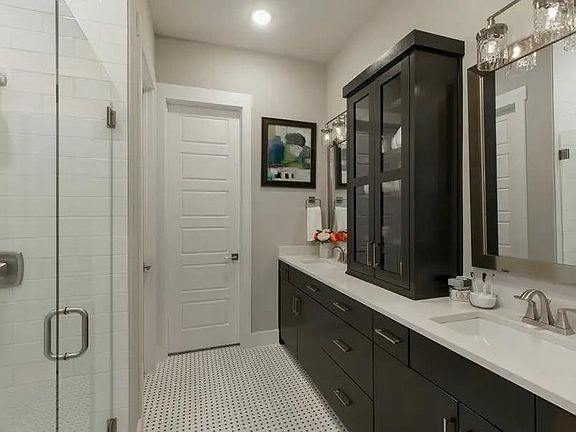 5th image of 8379 Nunley Ln