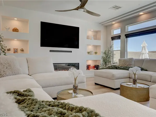 9758 Hawk Crest St, Enterprise, NV 89141