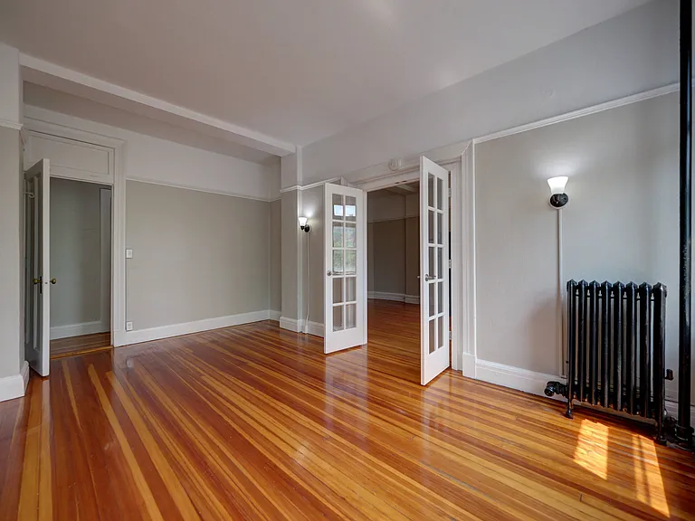 Caldwell Apartments — Photo 15