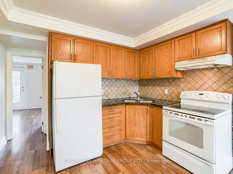 57 Beatrice St #2 — Photo 19