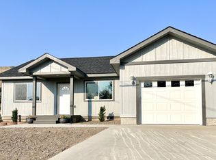 105 Foothill Dr, Baker City, OR 97814