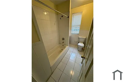 24 Clove Rd #24C Photo 1