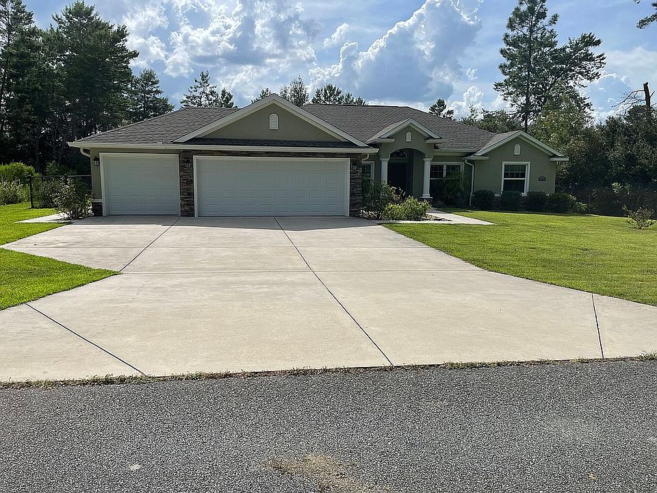 1st image of 10626 SW 52nd Ave