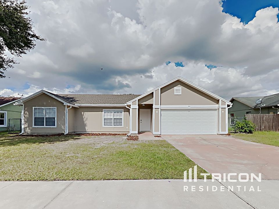 1st image of 321 Drake Elm Dr
