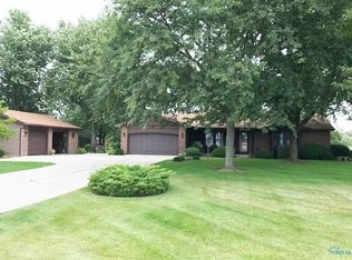 9971 Ashpacher Rd, Defiance, OH 43512