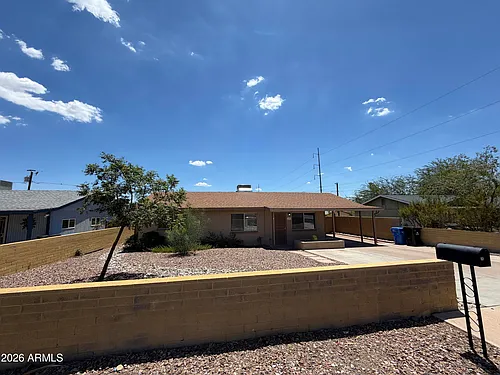 1207 E Christy Dr Photo 1