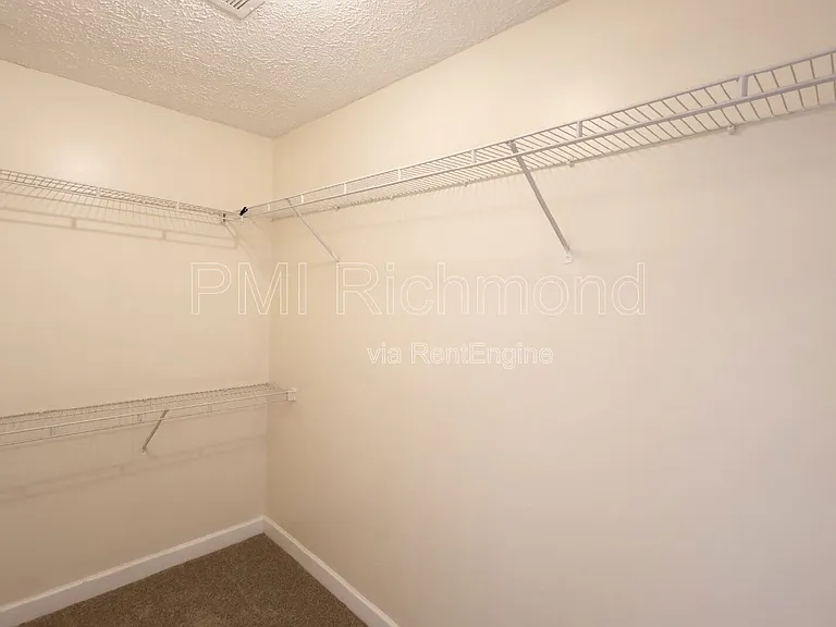 2716 Goyne Loop — Photo 19