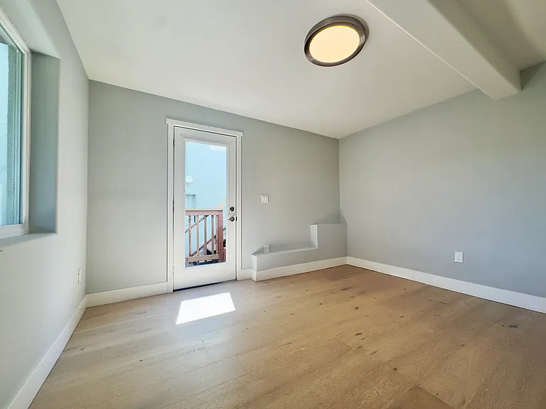 914 Everett Ave — Photo 67