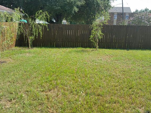 5th image of 6209 Bellaire Dr