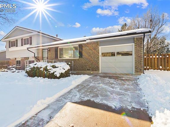 5th image of 1218 Martin Dr