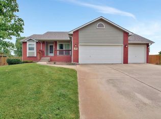500 E Gordon Bennett Dr, Haysville, KS 67060