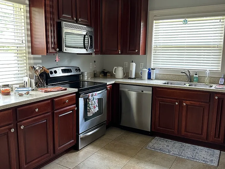 6822 Monument Ave — Photo 15