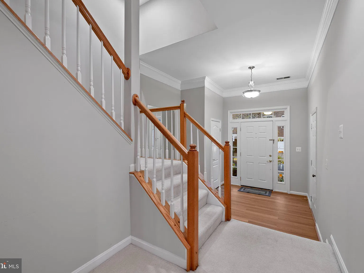 3 bed, 3.5 bath, 1628 sqft, $3,100 — Photo 4
