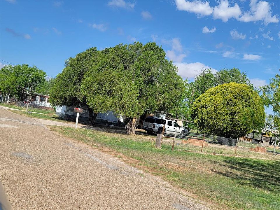 1st image of 131 Indian Creek Dr APT A