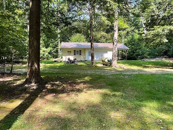 5th image of 1786 Carll Dr