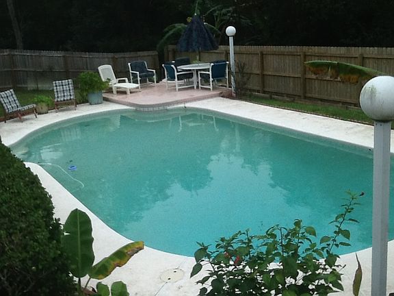 5th image of 604 Renne Dr S