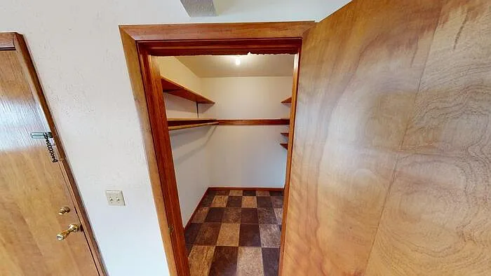 305 Ryan Dr #8 — Photo 9