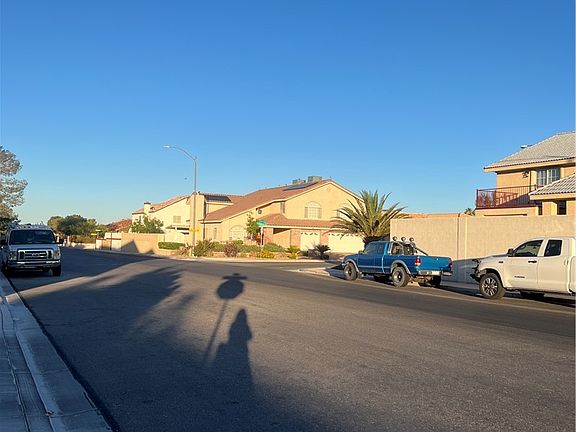 4th image of 6490 W Diablo Dr