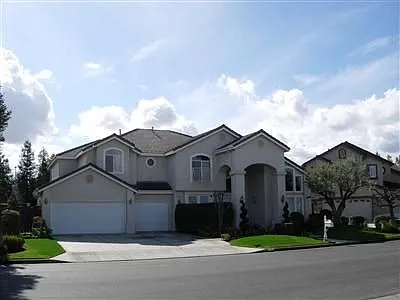 1627 E Poppy Hills Dr photo 1