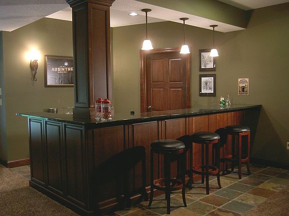 Wet Bar with Wine Cellar